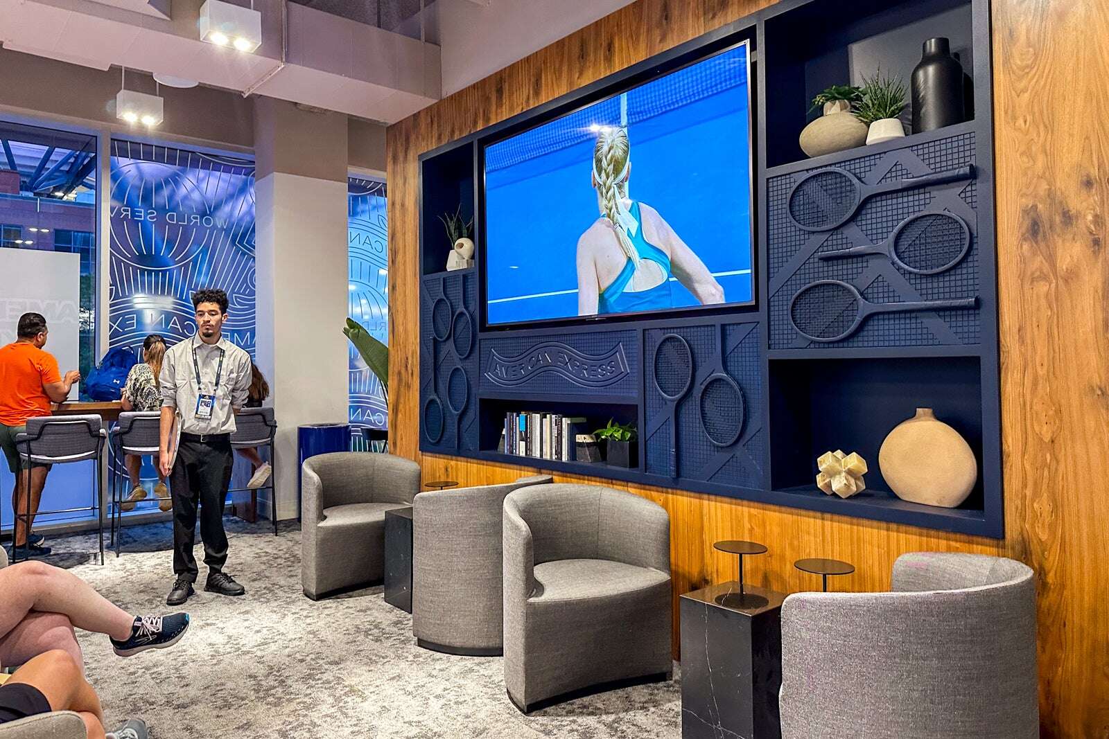 Amex Platinum cardholders can reserve US Open lounge space, plus additional perks