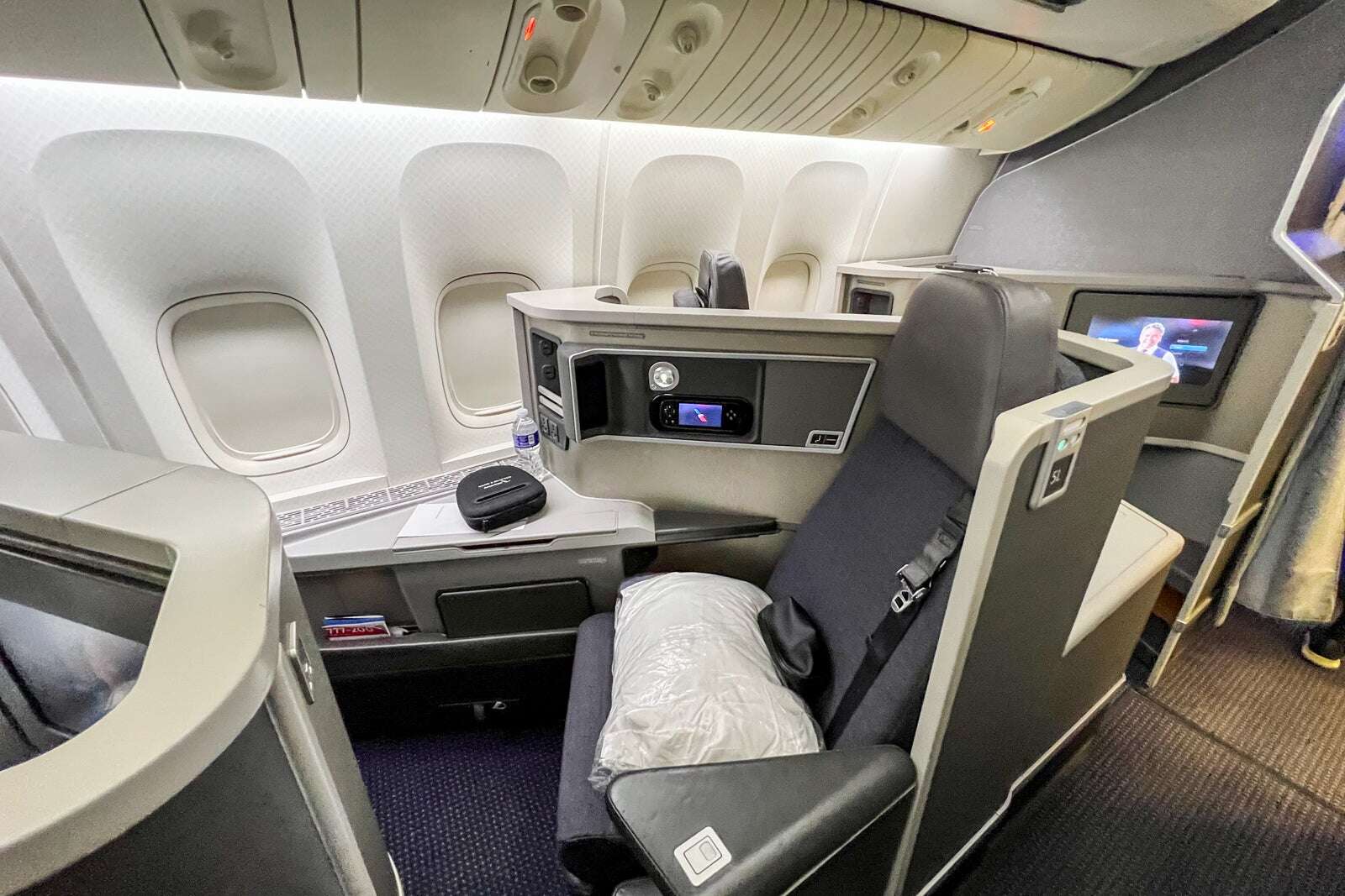 Check your account: New American Airlines AAdvantage perks for earning Loyalty Points are live