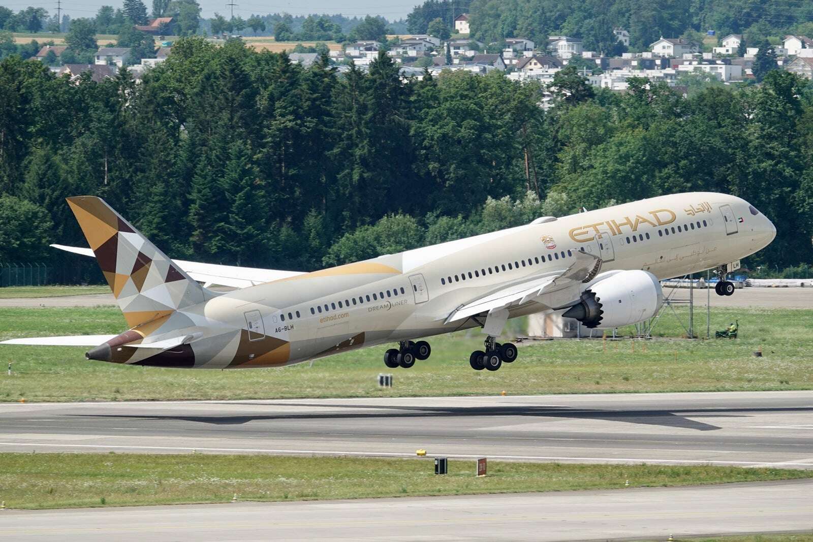 Etihad Guest announces major changes to award redemptions, elite status and more