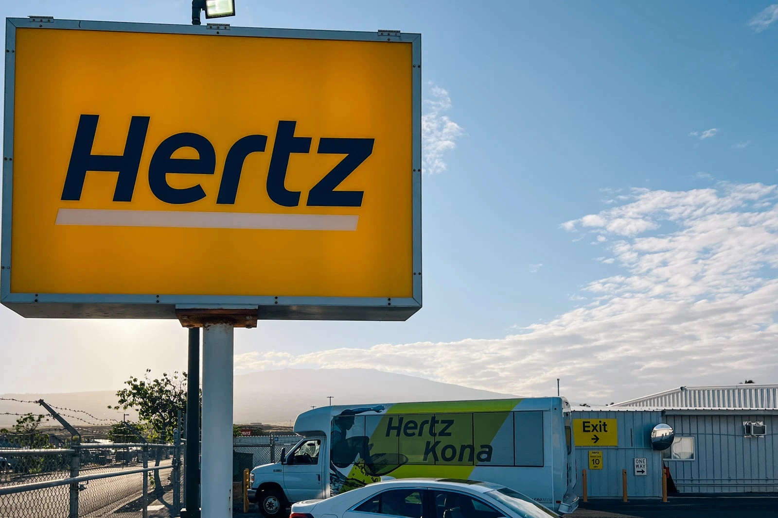 Hertz rolling out AI rental car inspections: Consumer protection or a new way to charge for damage?
