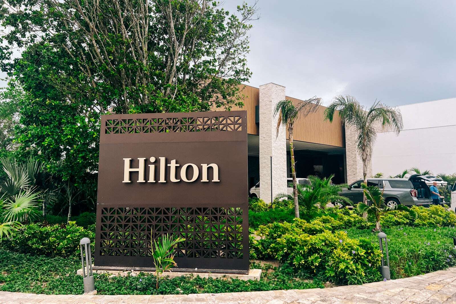 Is Hilton within striking distance of dethroning Marriott as the world’s largest hotel company?