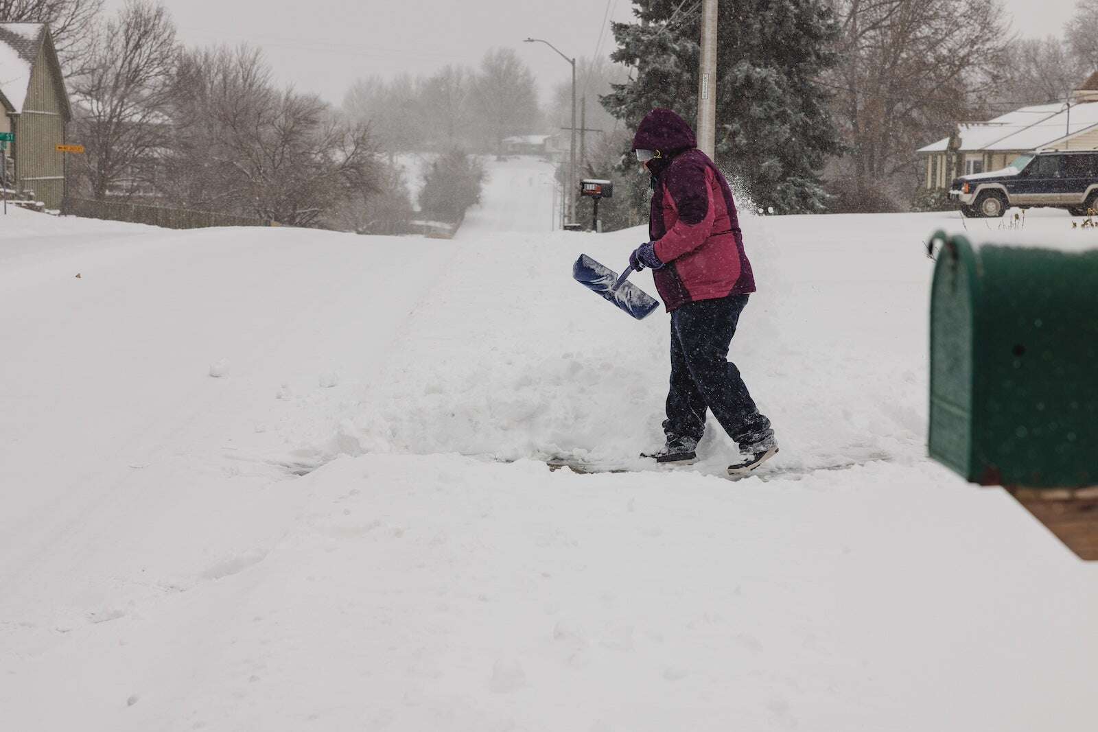 More than 1,100 flights canceled Sunday as major winter storm disrupts travel