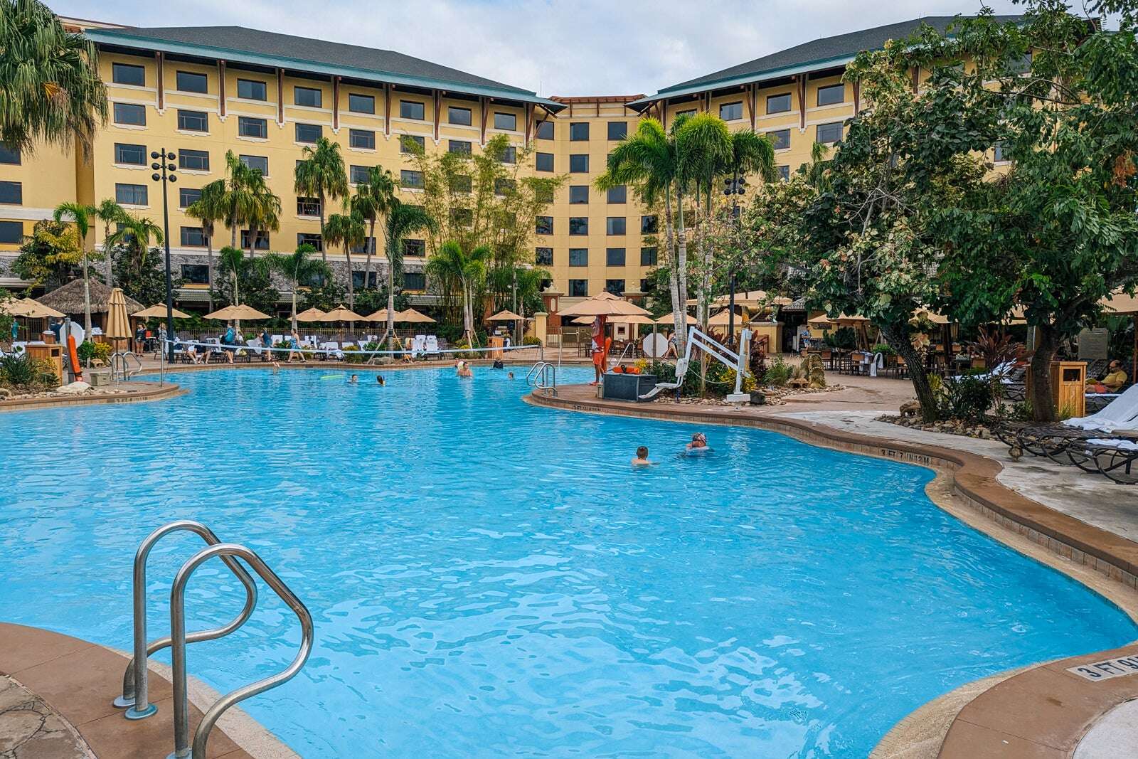 All the park perks for a pretty penny: A review of the Loews Royal Pacific Resort at Universal Orlando Resort