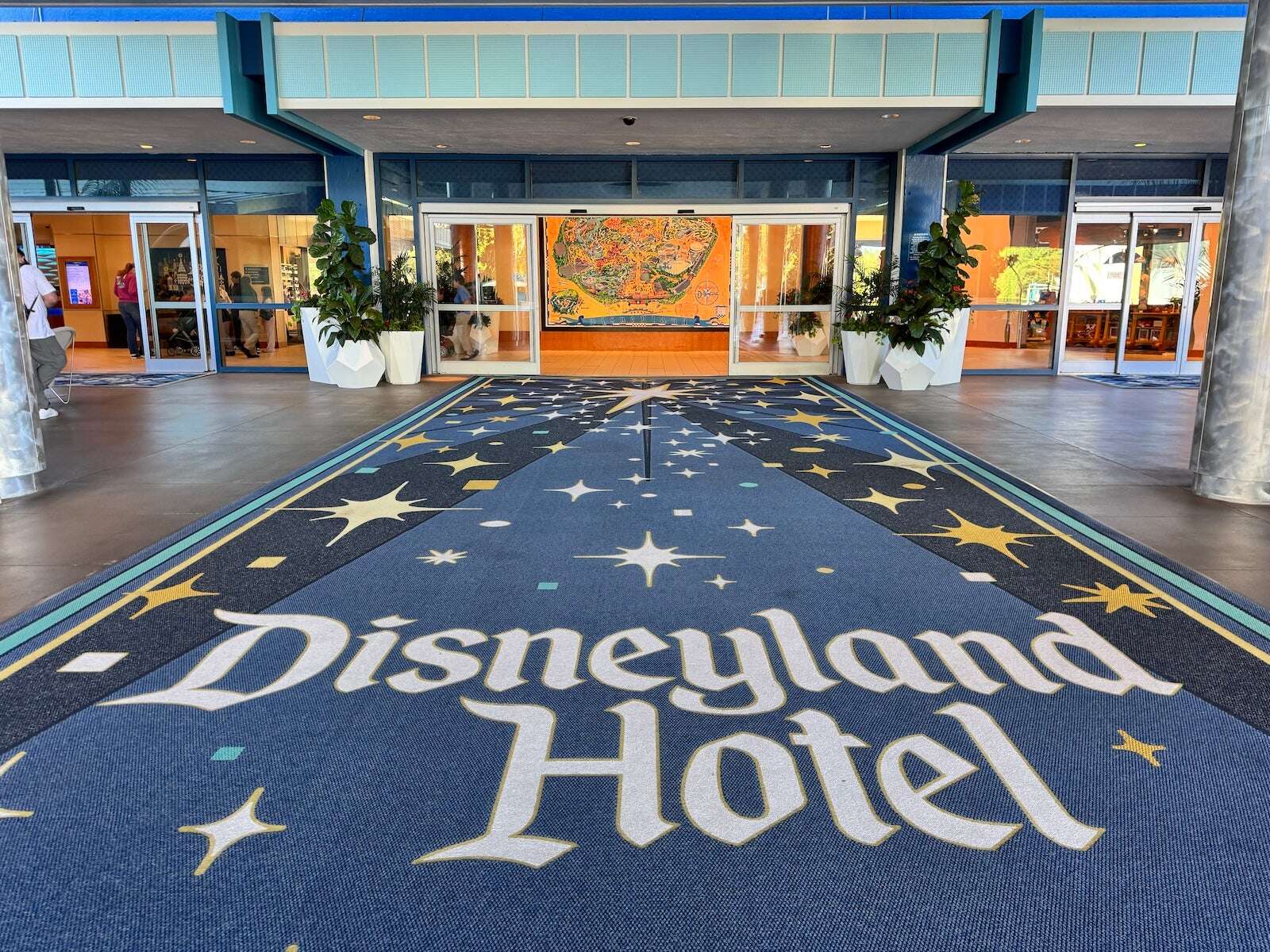 Moments from the magic: 4 reasons staying at a Disneyland hotel is totally worth it