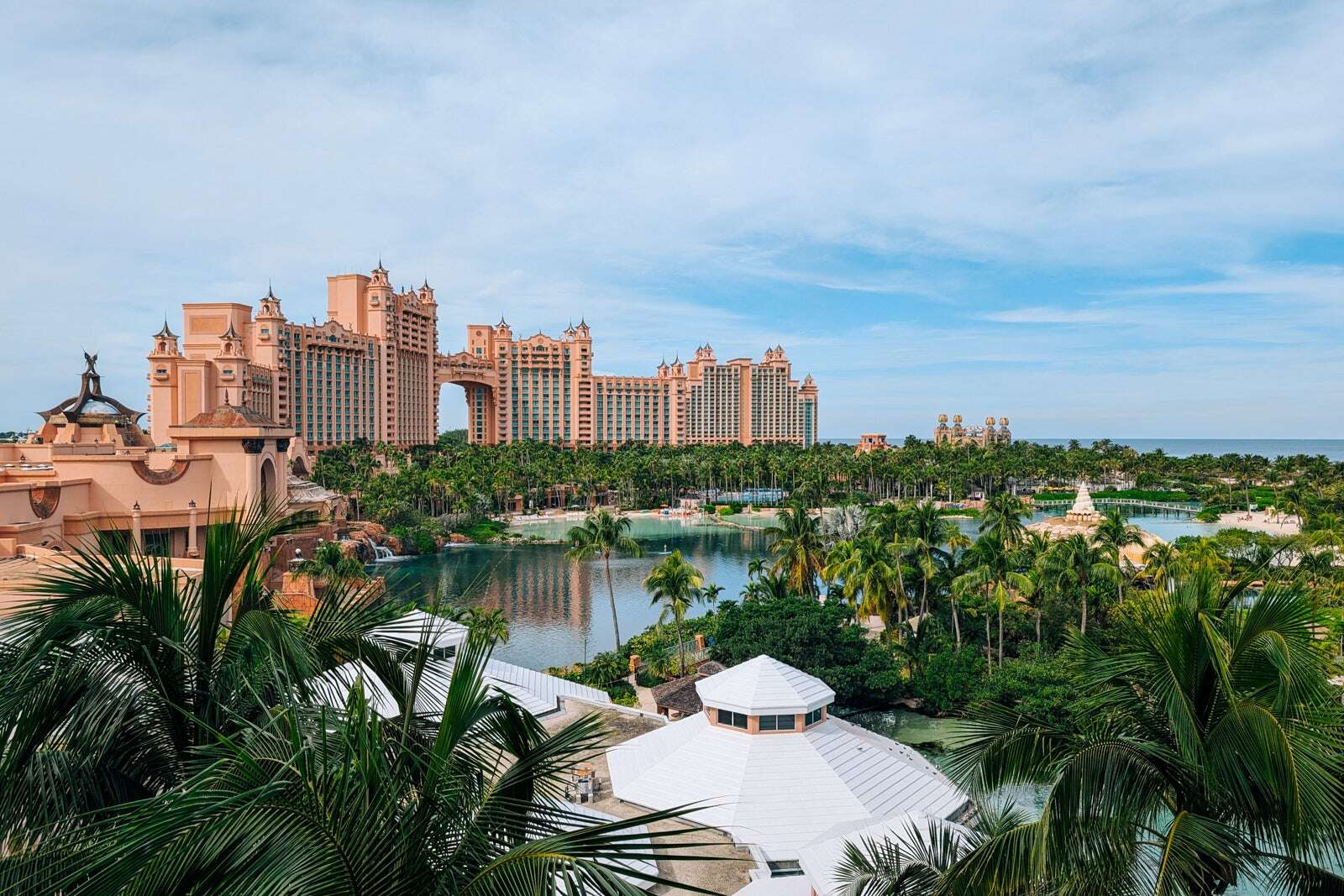 Caesars Rewards ends card-earned Wyndham status match: How I’ll still enjoy discounted stays at Atlantis Paradise Island