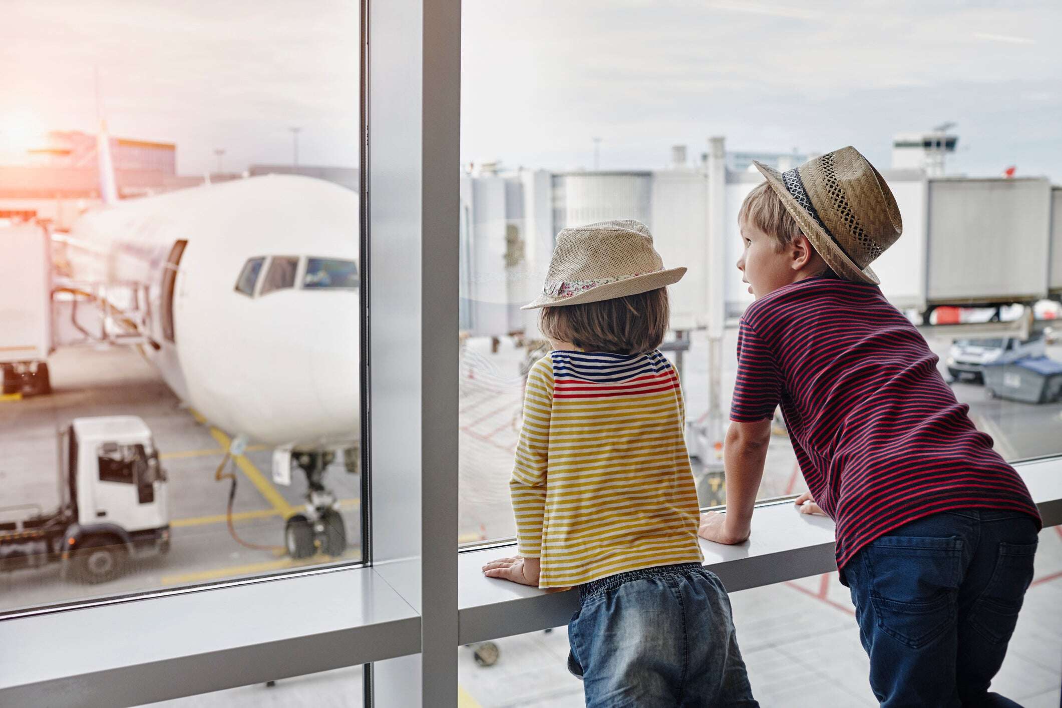 27 airlines that allow families to pool miles