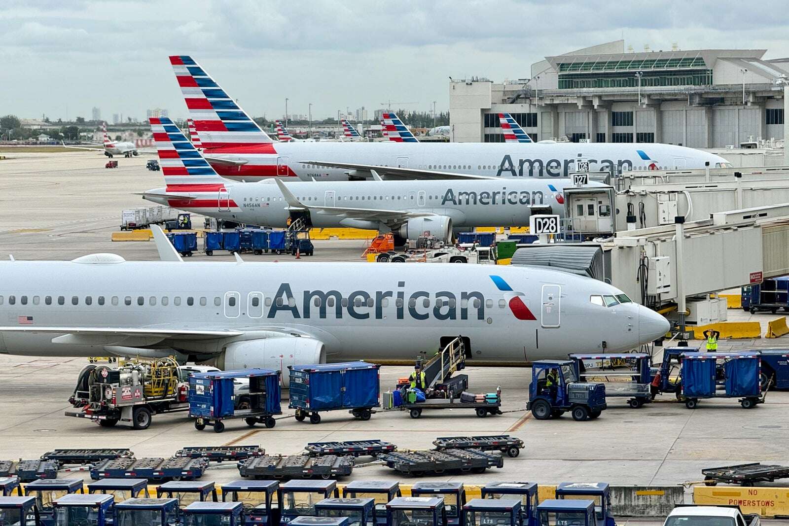 Be careful: 9 times you won’t earn American Airlines Loyalty Points, even if you earn miles