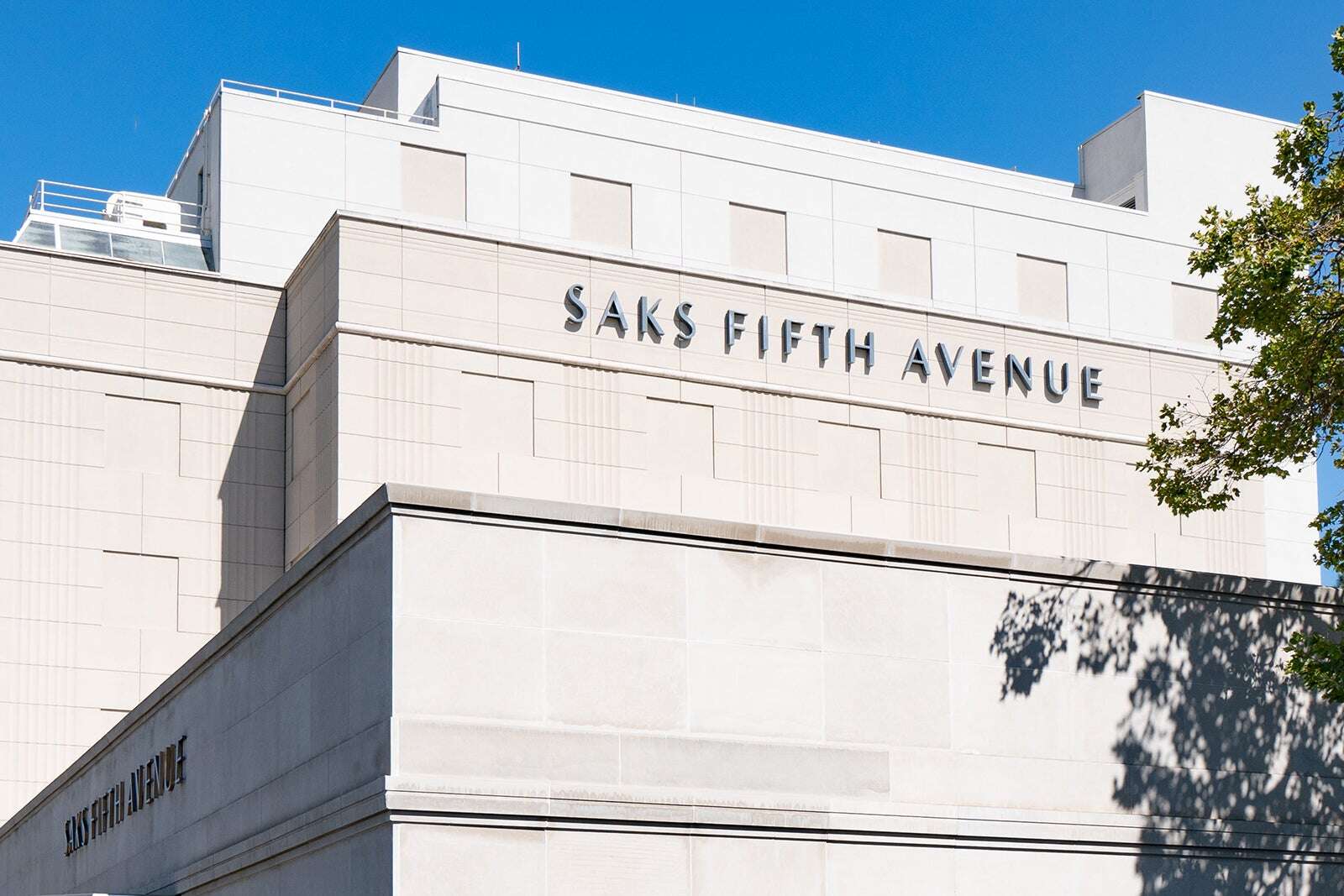 One of our favorite Black Friday deals is back: Get a $75 Saks Fifth Avenue promo gift card with $150 purchase