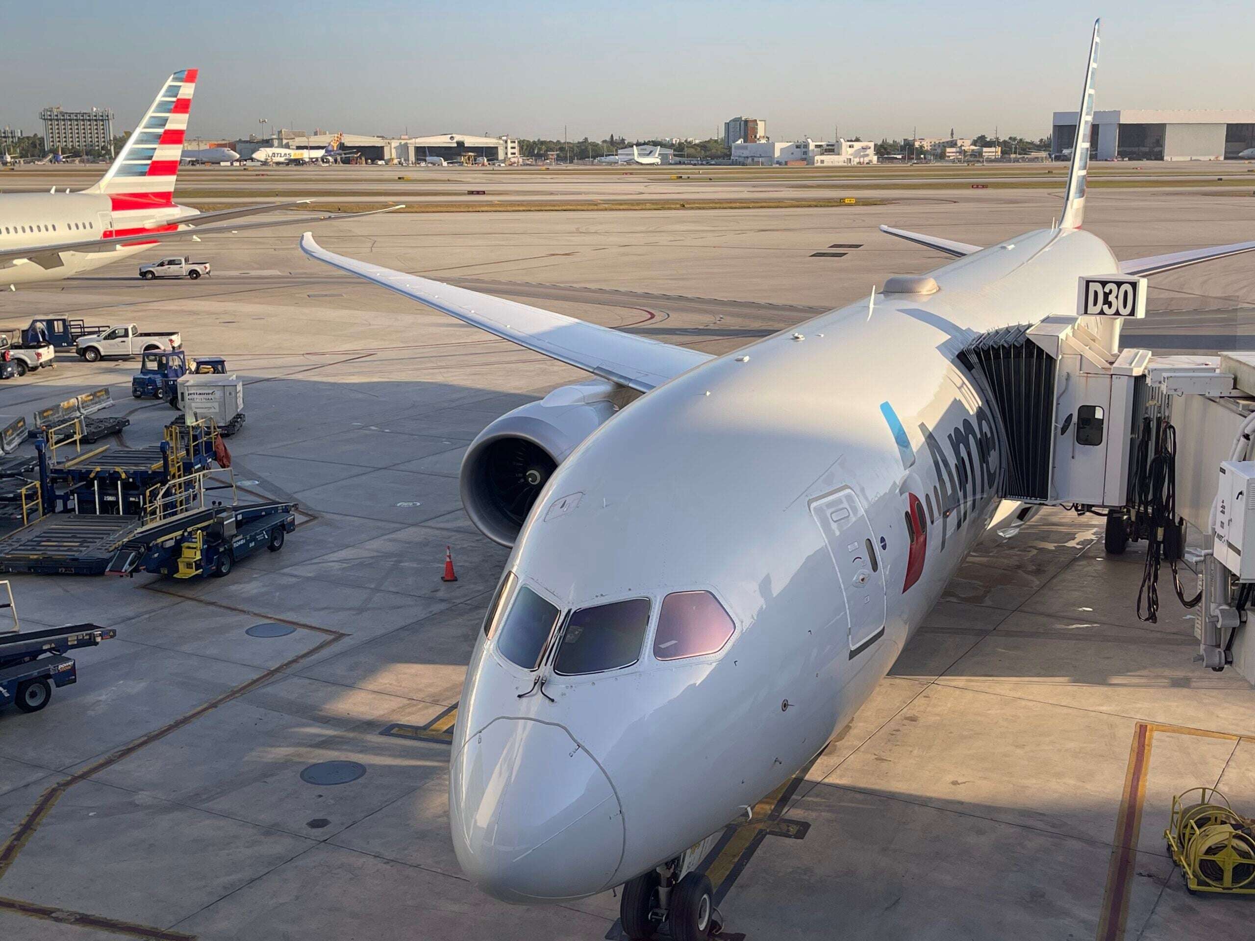 American Airlines launches new status challenge for select Delta and United elites