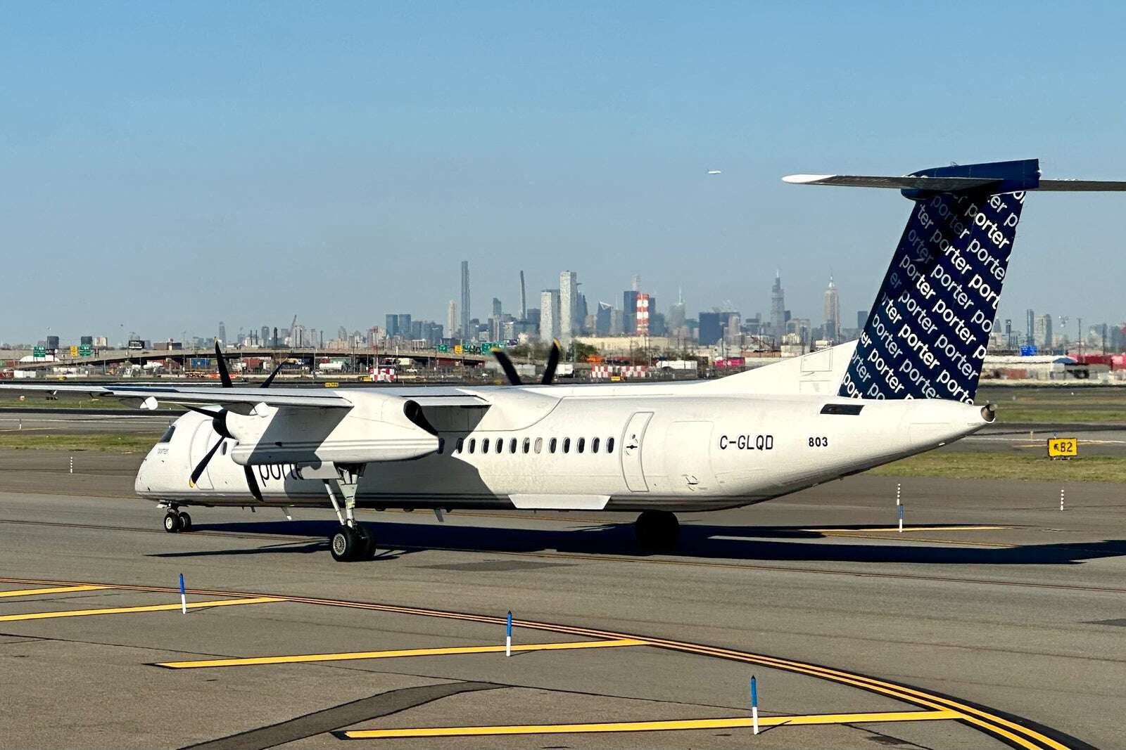 Porter Airlines adds flights to New York’s LaGuardia Airport