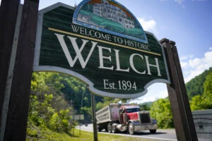 Drug-carrying drones lead to arrests at West Virginia prison