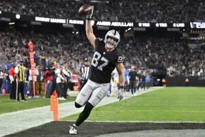 4 days after losing 3-0, Raiders set franchise scoring record against Chargers