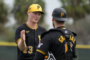 Keller getting biggest contract for Pirates pitcher while Mets shut down Senga