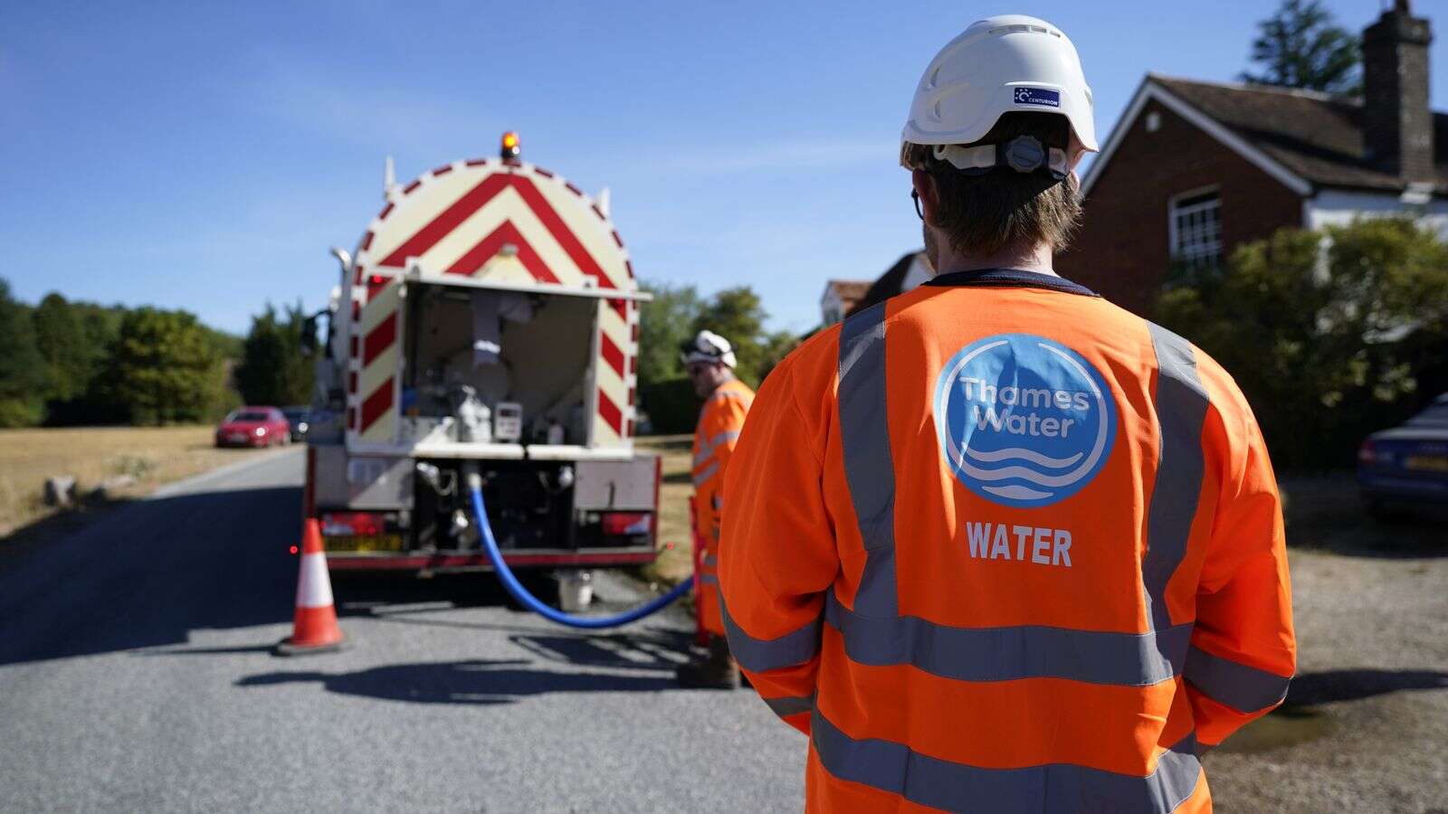 Thames Water bondholders submit rival £3bn financing offer