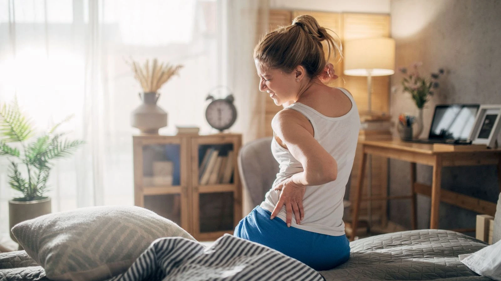 Cannabis extract 'reduces chronic back pain without risk of addiction'