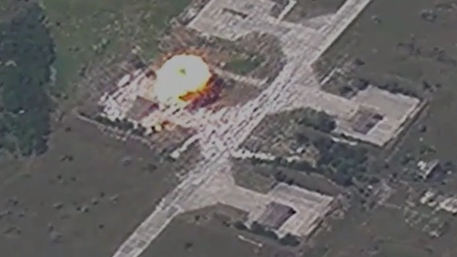 Ukraine 'uses dummy models of warplanes' to trick Russian forces