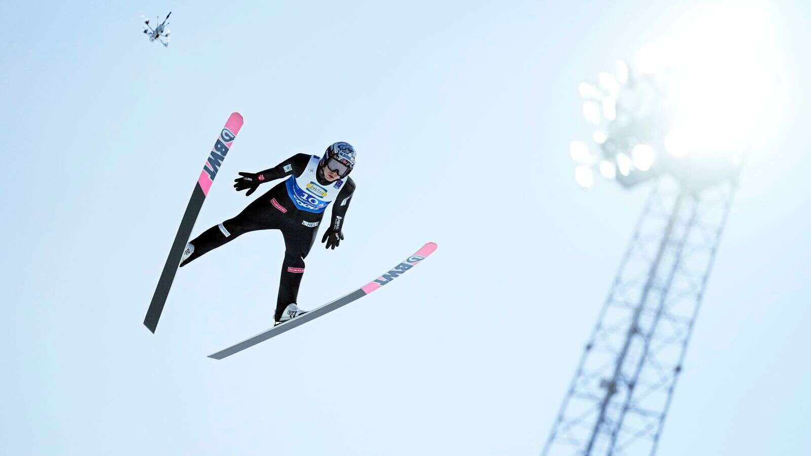 Norwegian ski jumpers suspended in cheating scandal over modified suits