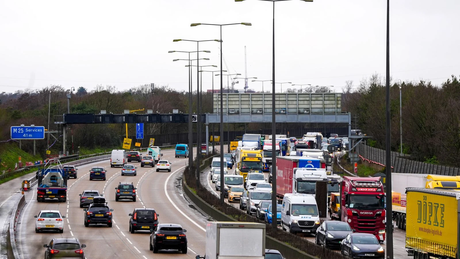 More than 1,000 miles of roadworks lifted to allow 'smooth' Easter getaway