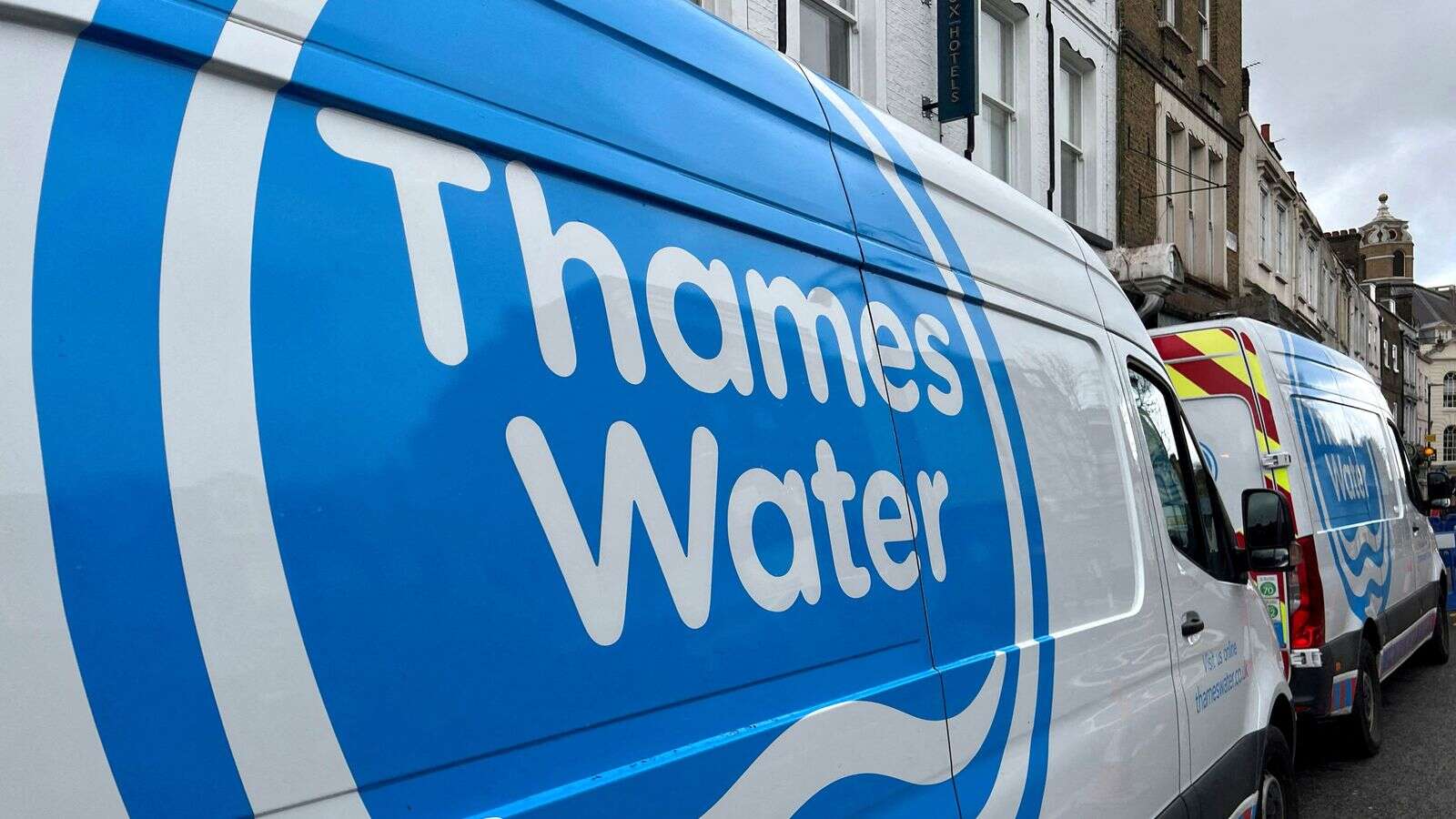 £12bn Thames Water creditor group pitches rescue deal to Ofwat