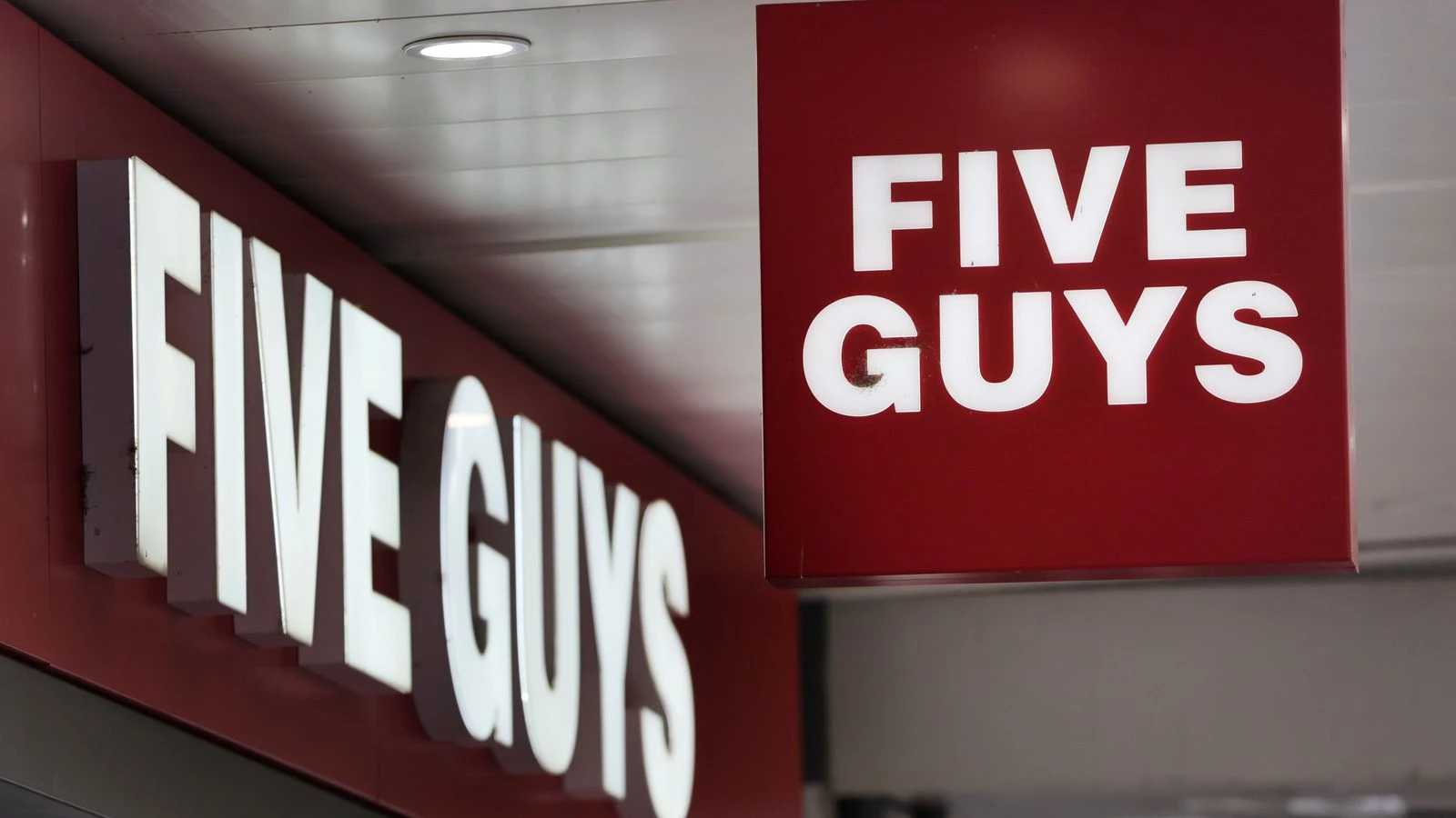Burger chain Five Guys flips debt with £185m refinancing