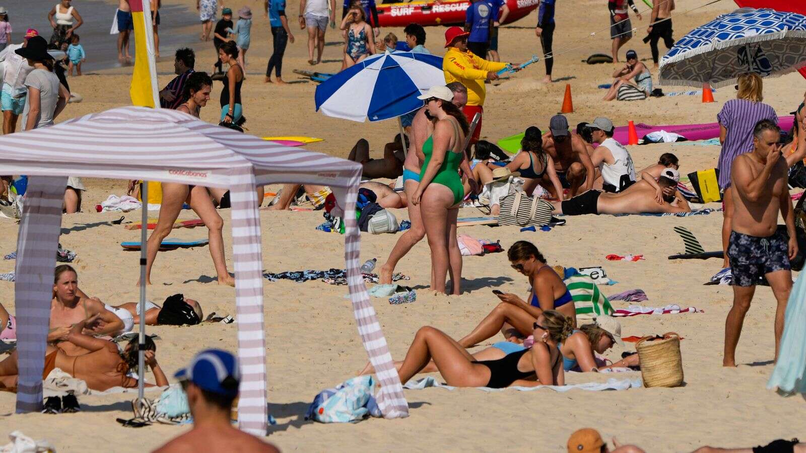 Australian prime minister says practice of reserving spots on beach is 'not on'