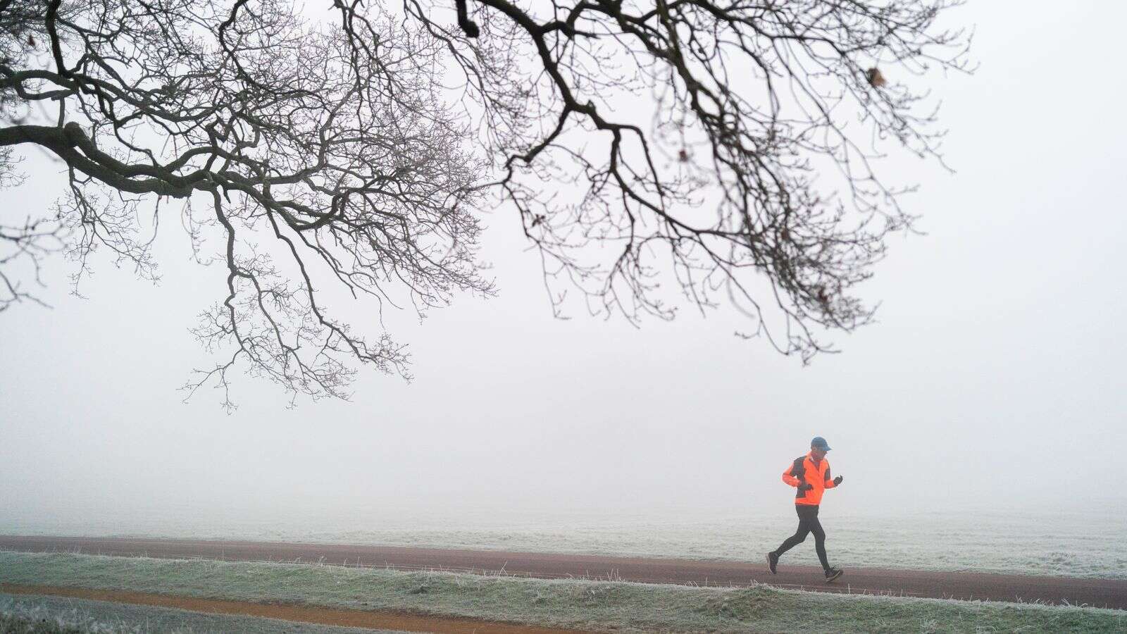 Parts of the UK to be 19C warmer tonight as cold snap begins to ease