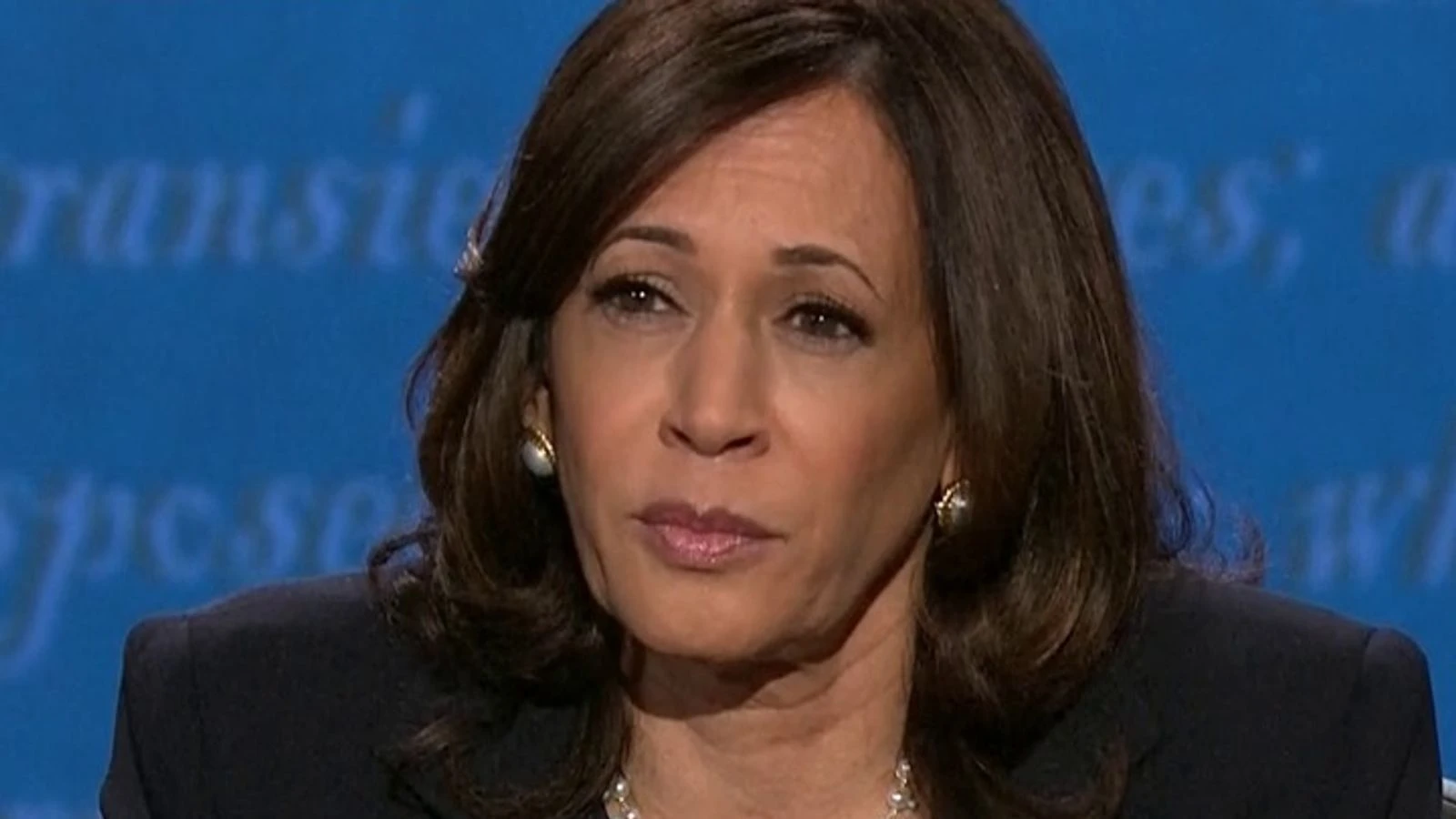 Harris: Doctors not Trump should endorse vaccines