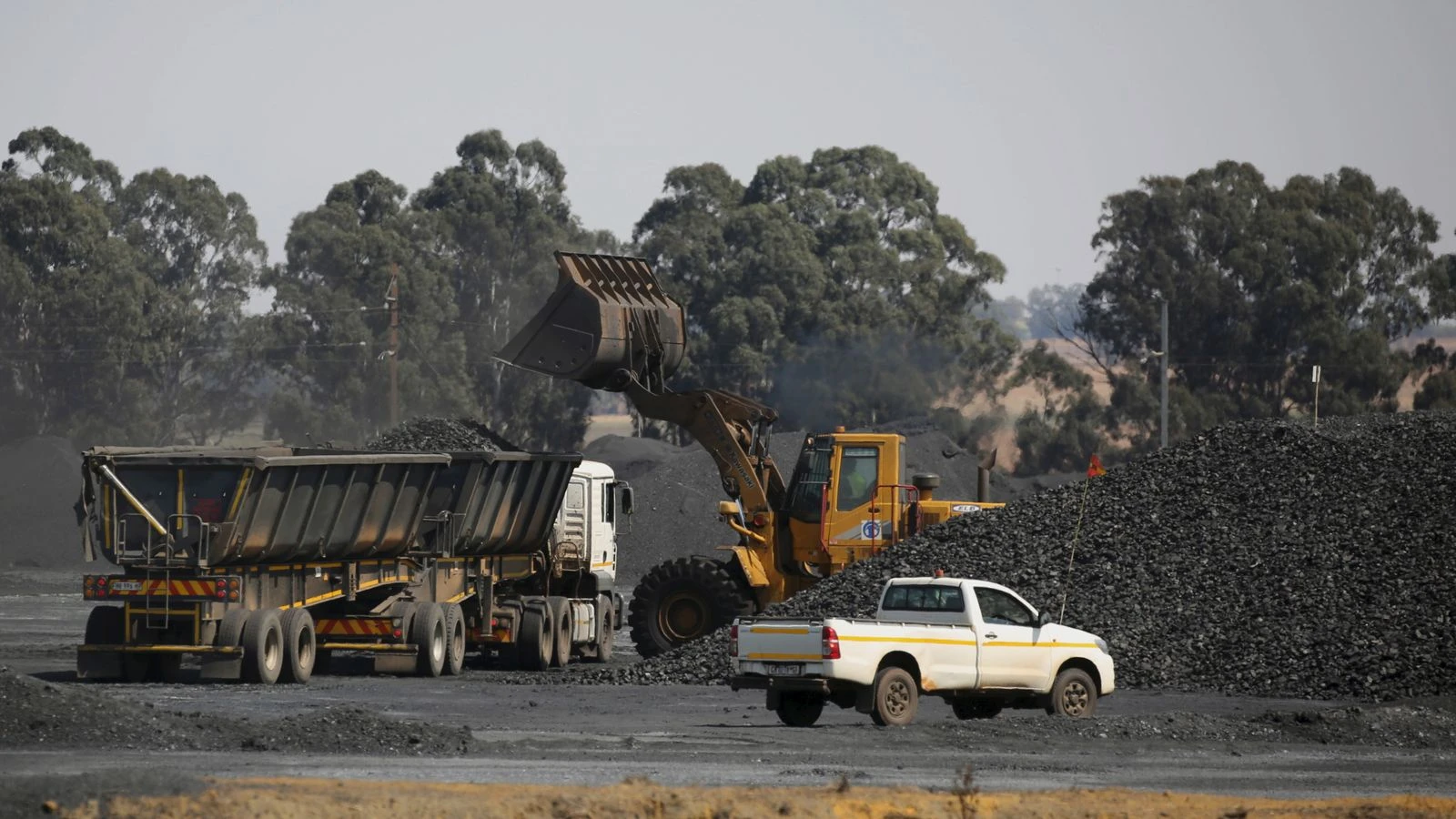 Mining giants turn backs on coal in face of investor pressure