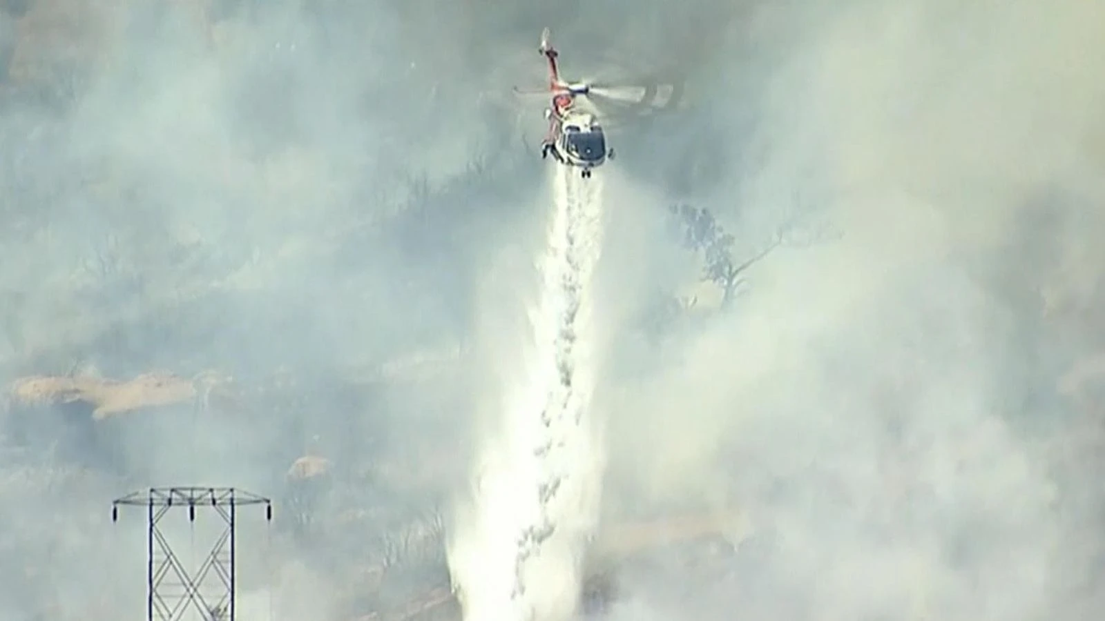 Firefighters tackle California wildfires