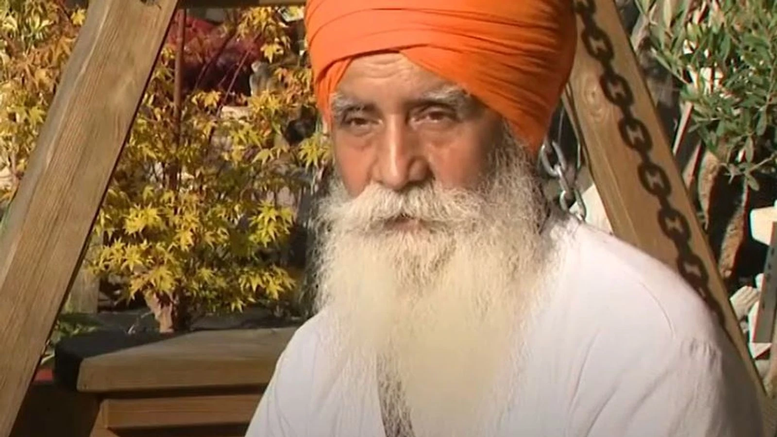 'I'm nothing': Skipping Sikh's modesty at MBE