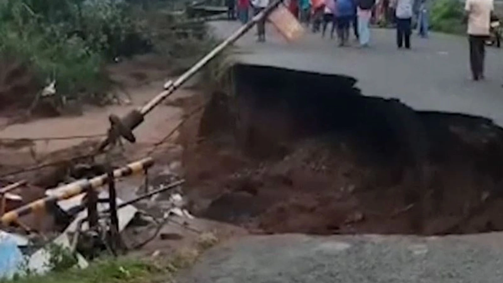 Roads, houses and vehicles destroyed by India floods