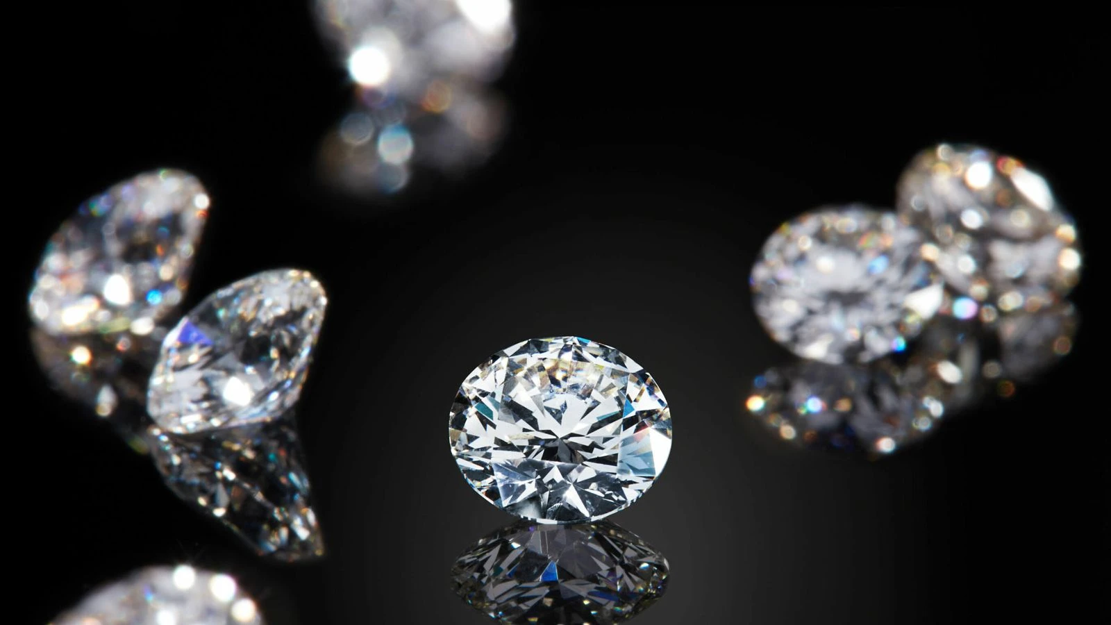 'Bling without the sting': Eco-friendly diamonds made using carbon sucked from the air