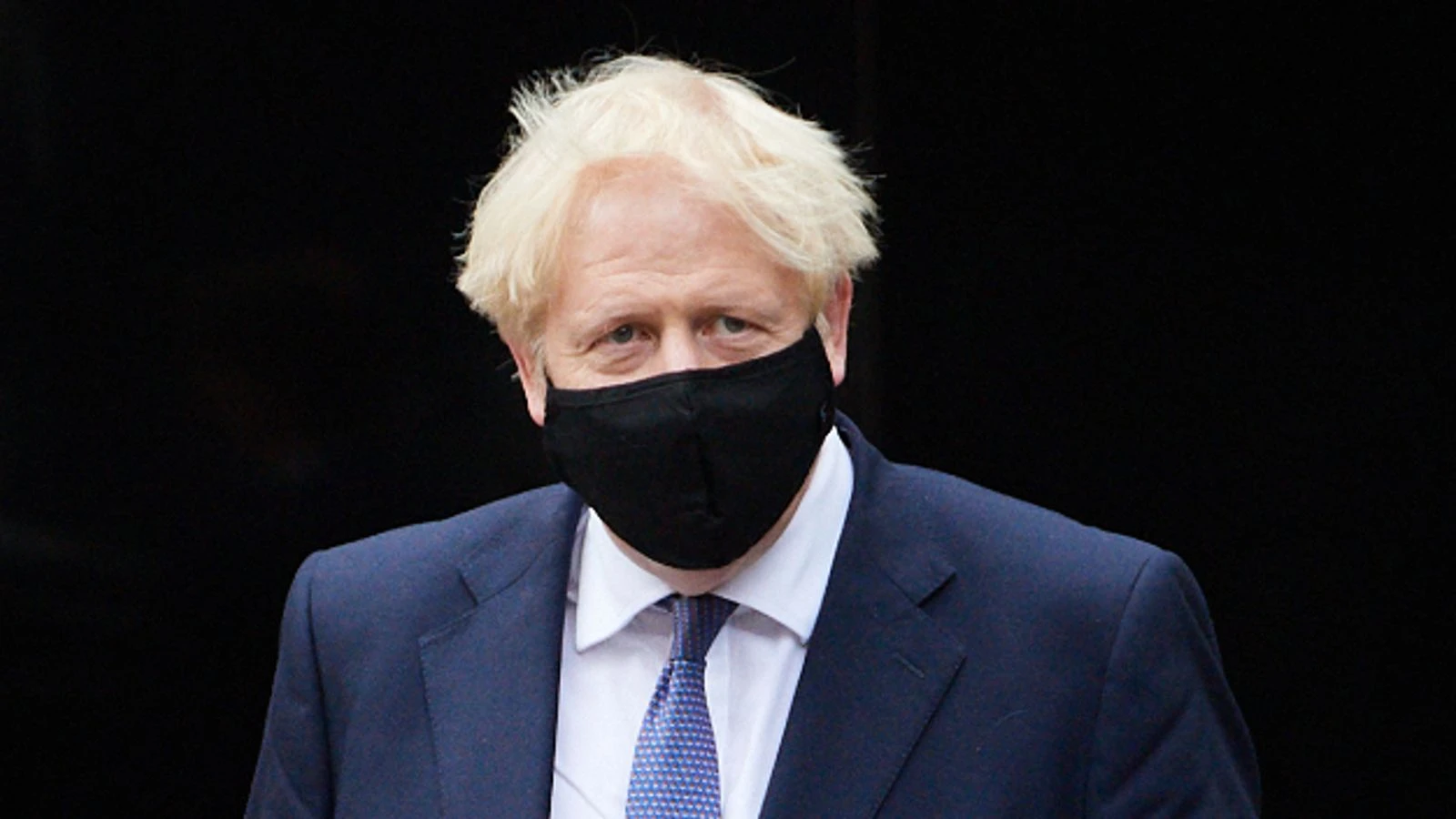 PM briefs cabinet ahead of three-tier lockdown announcement