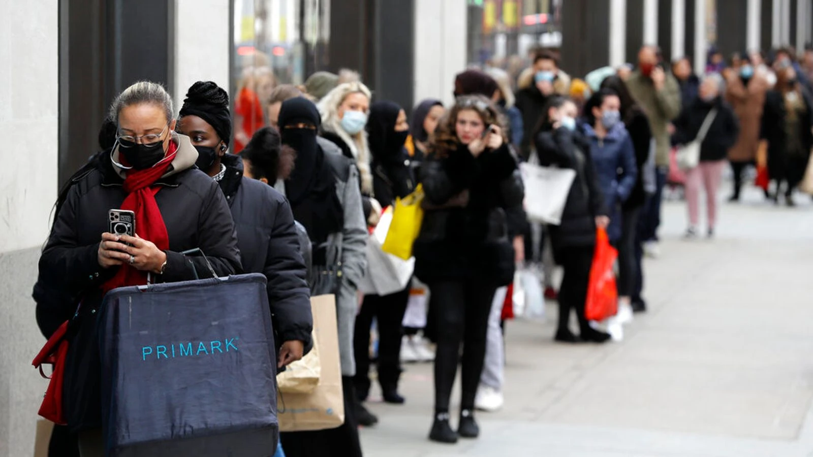 Help for high streets as retail sales surge 9.2% after lockdown hibernation ends