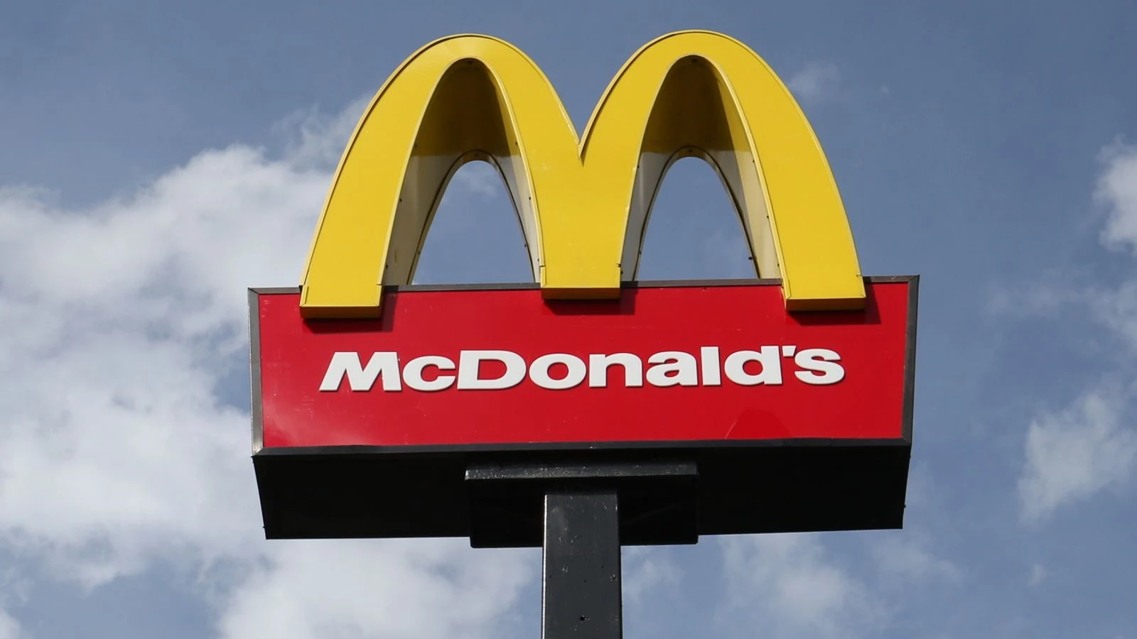 McDonald's to hire 20,000 more workers and open new restaurants