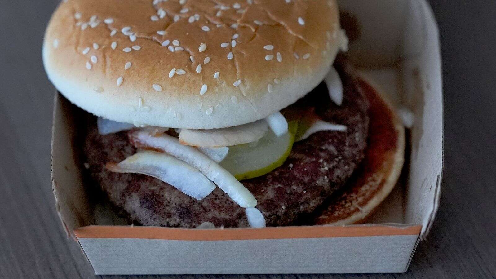 US fast-food giants pull ingredient after deadly McDonald's E.coli scare