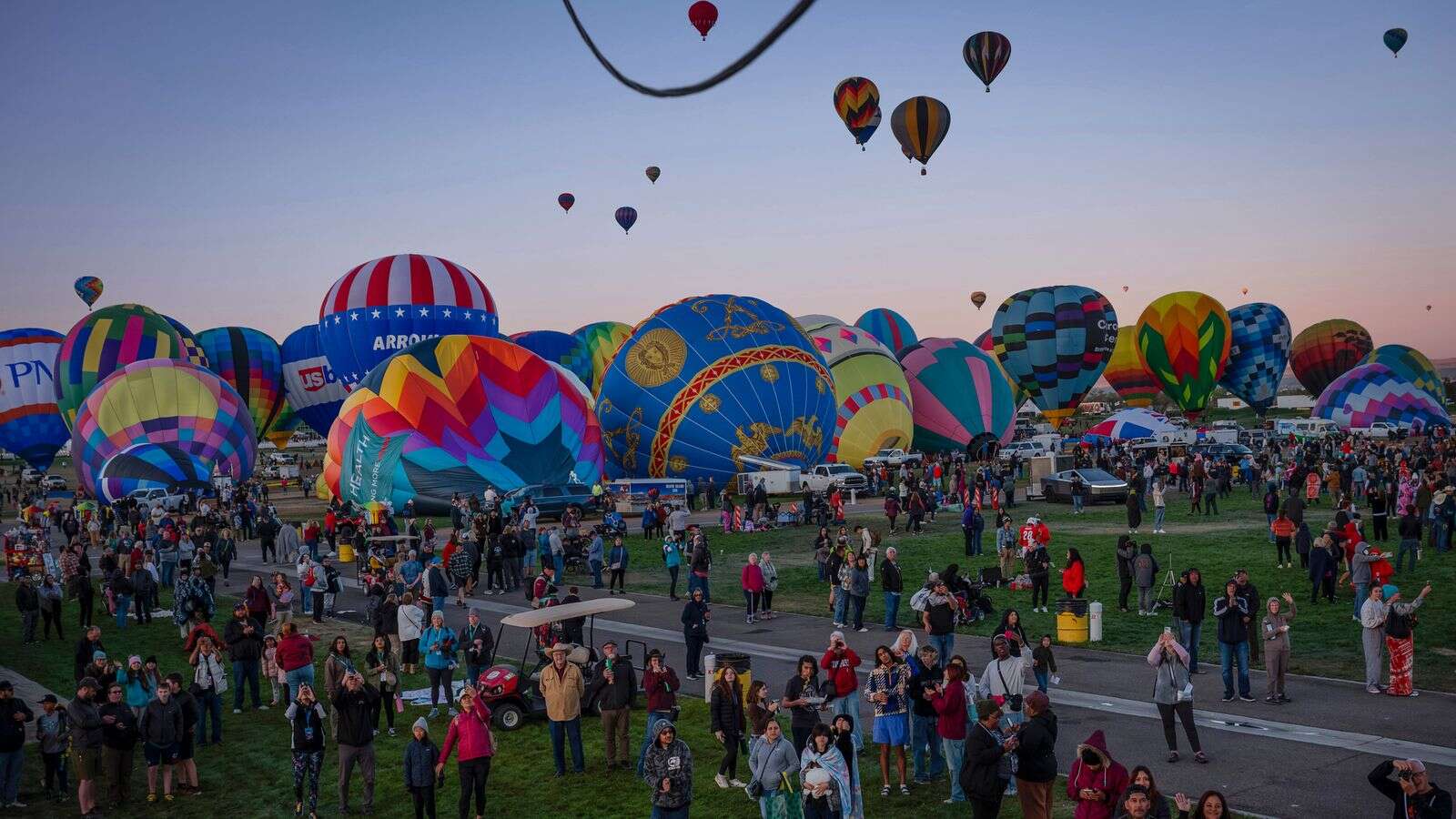 Hot air balloon hits tower and causes it to collapse