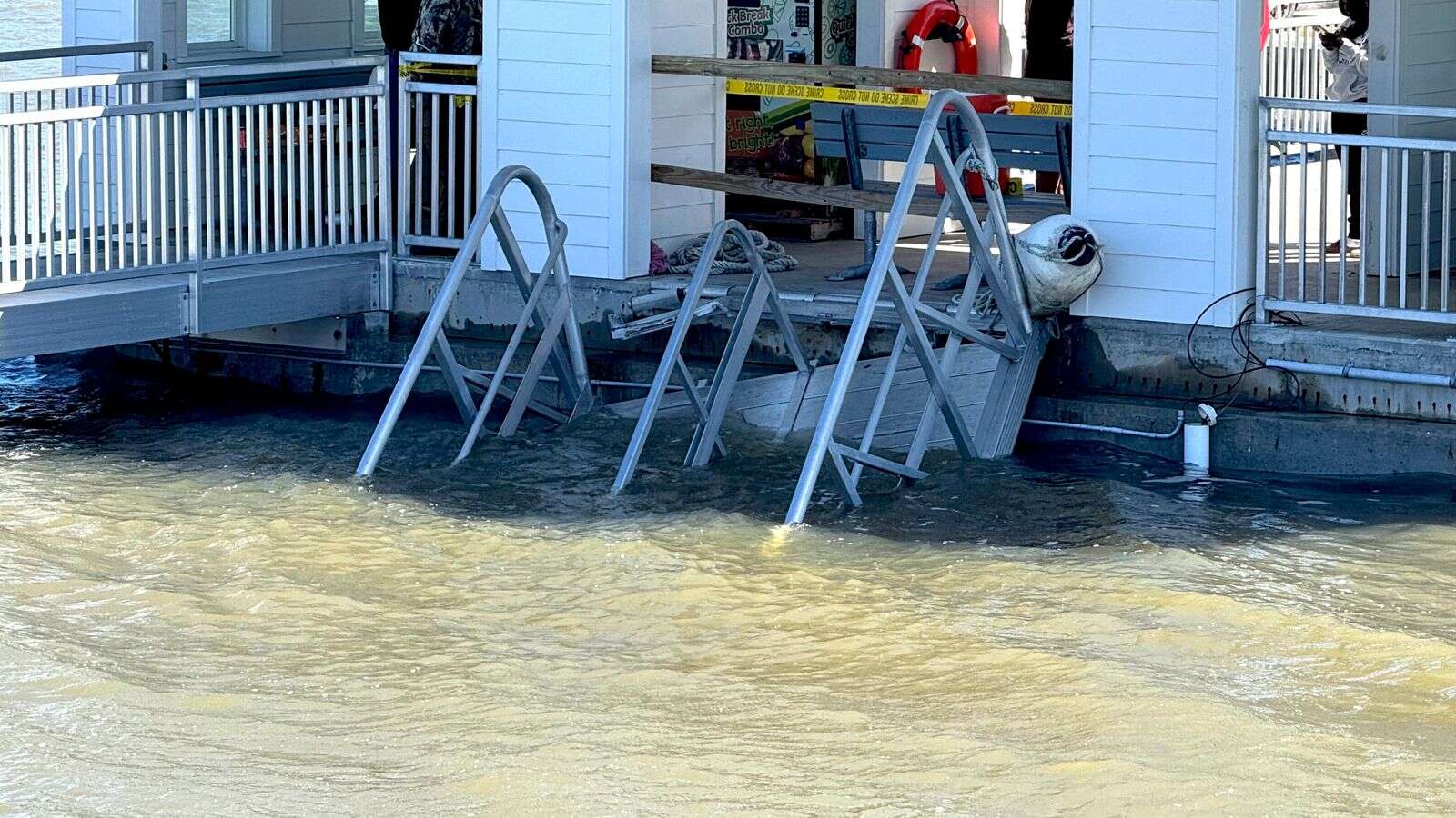 Authorities investigate 'catastrophic failure' of deadly dock gangway collapse