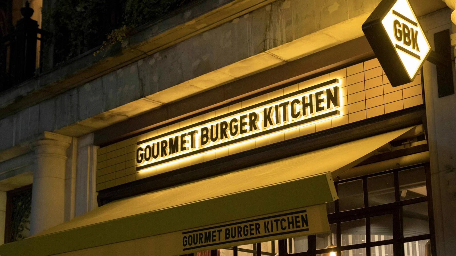 Gourmet Burger Kitchen to shut 26 restaurants in rescue deal