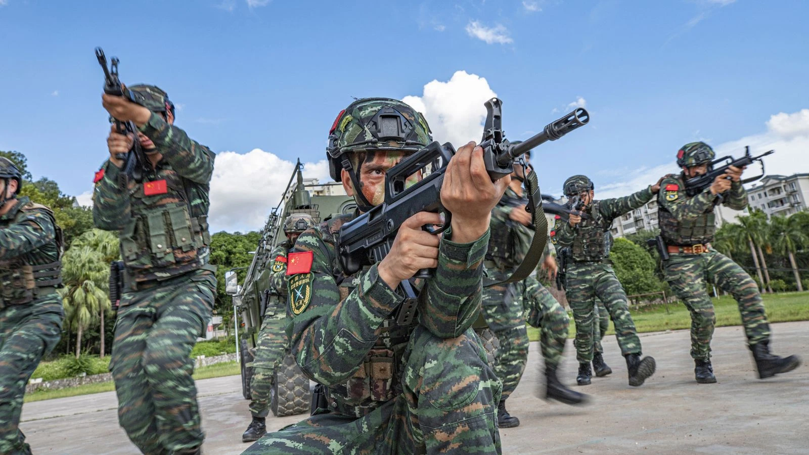 Donald Trump bans US investment in firms linked to Chinese military