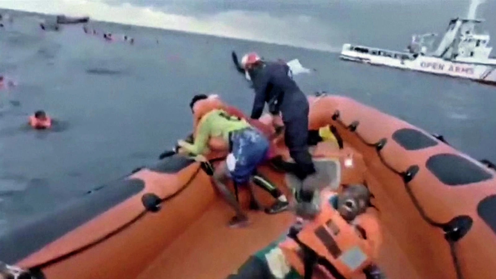 'Where's my baby?': Heartbreaking footage of migrant mother as dinghy sinks
