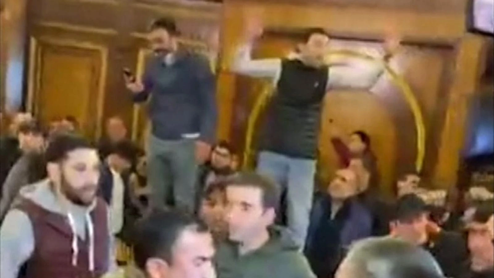Armenian protesters break into govt building