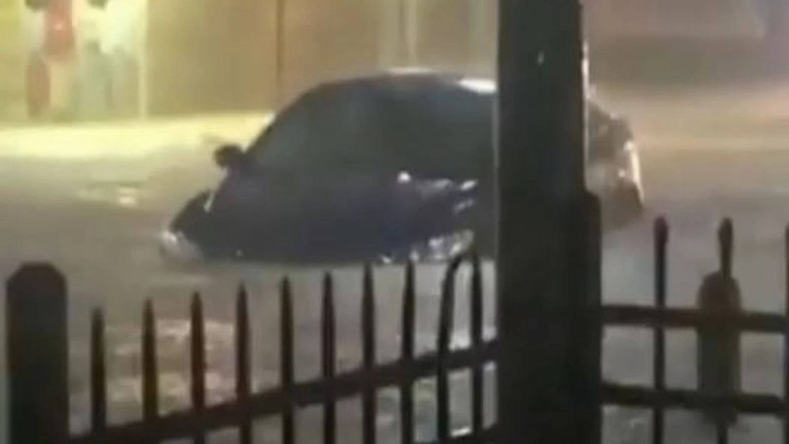 Indiana bar customers suffer flash flooding