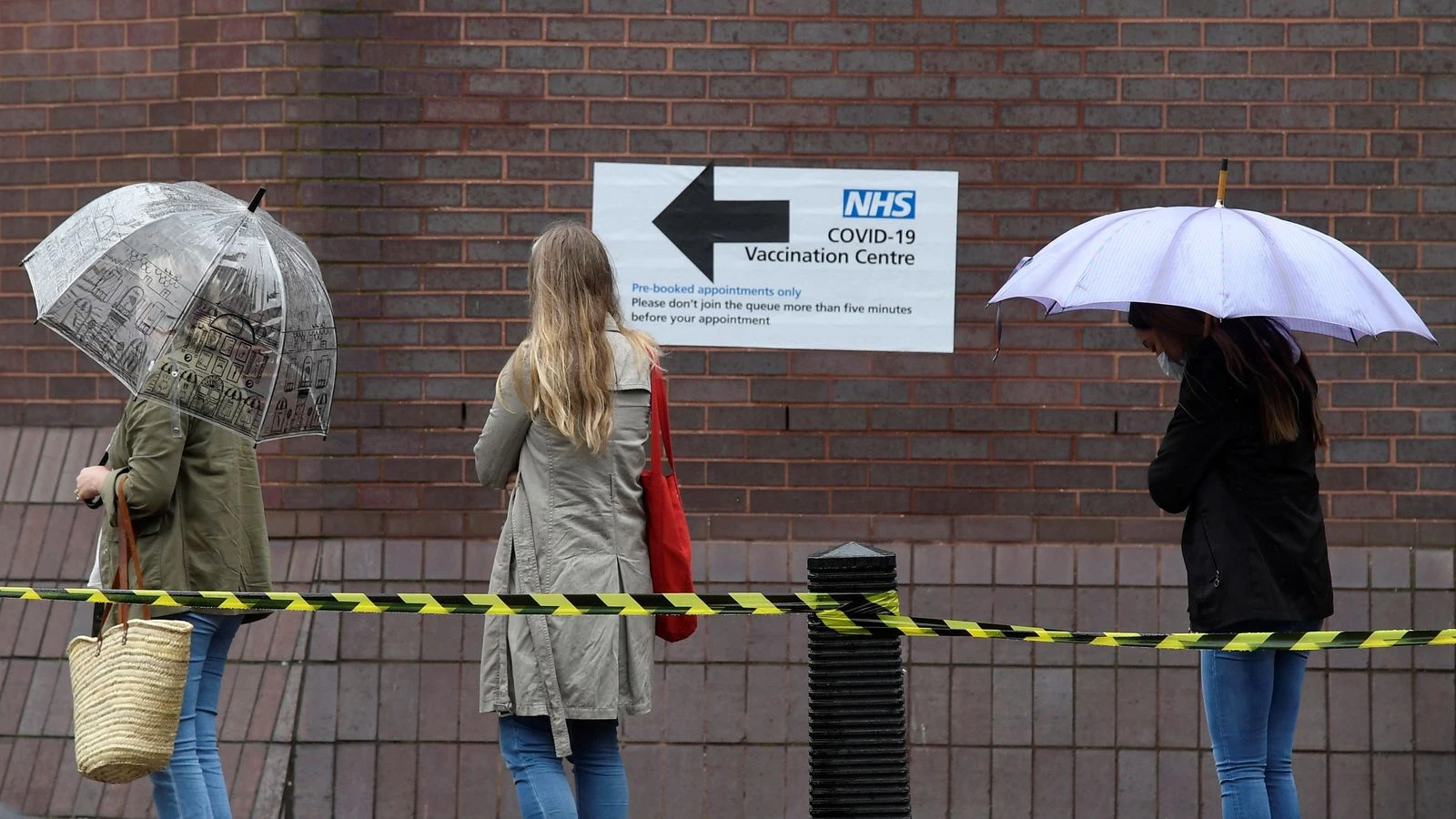 'Grab a jab': Adults urged to get vaccinated at walk-in centres across England this weekend
