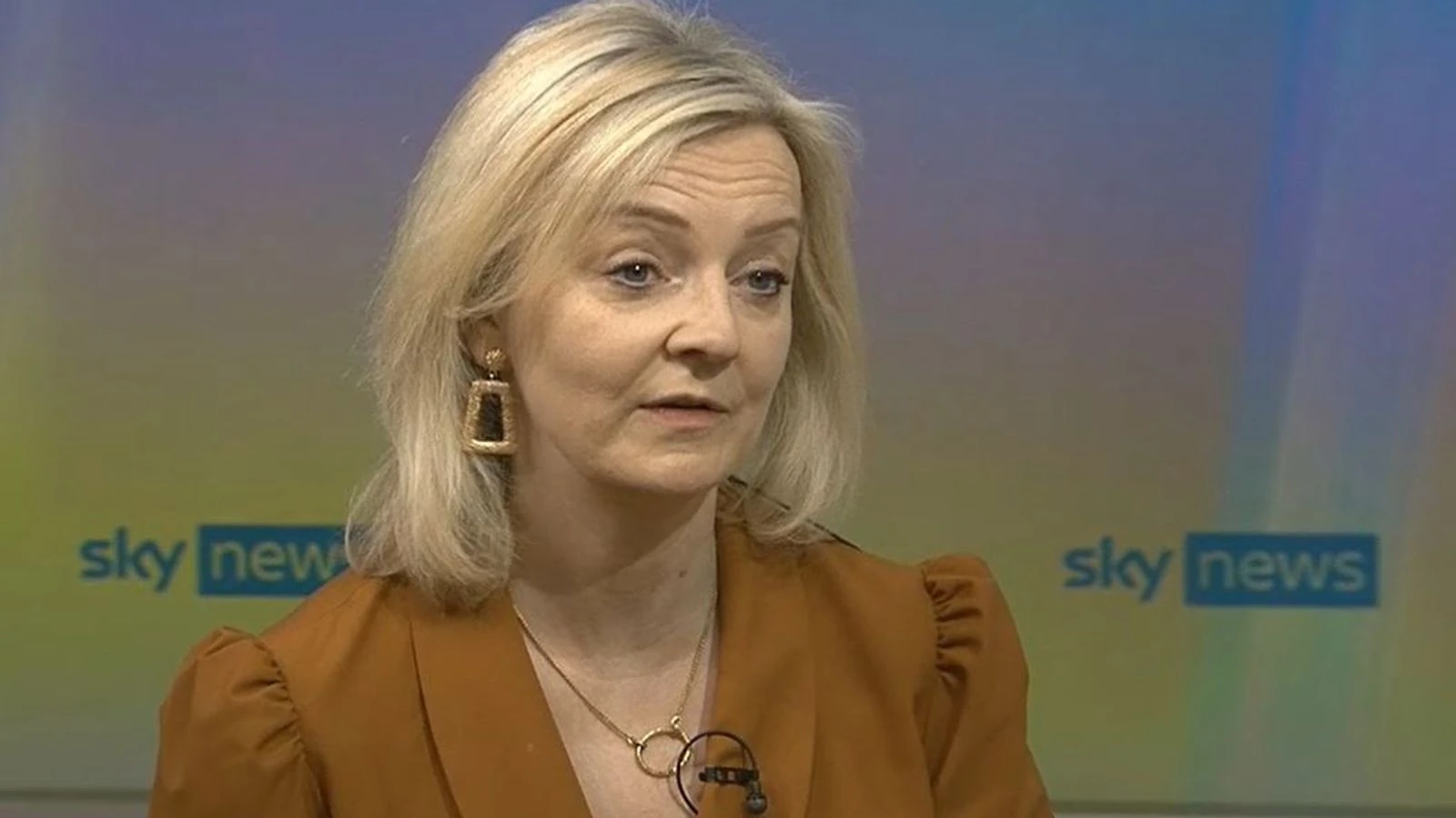 Compulsory care home staff jabs 'under consultation'