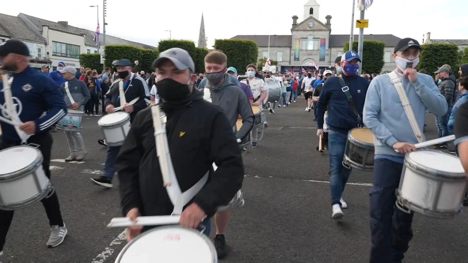 'Peace or protocol?': Loyalist protesters say the government has a choice to make