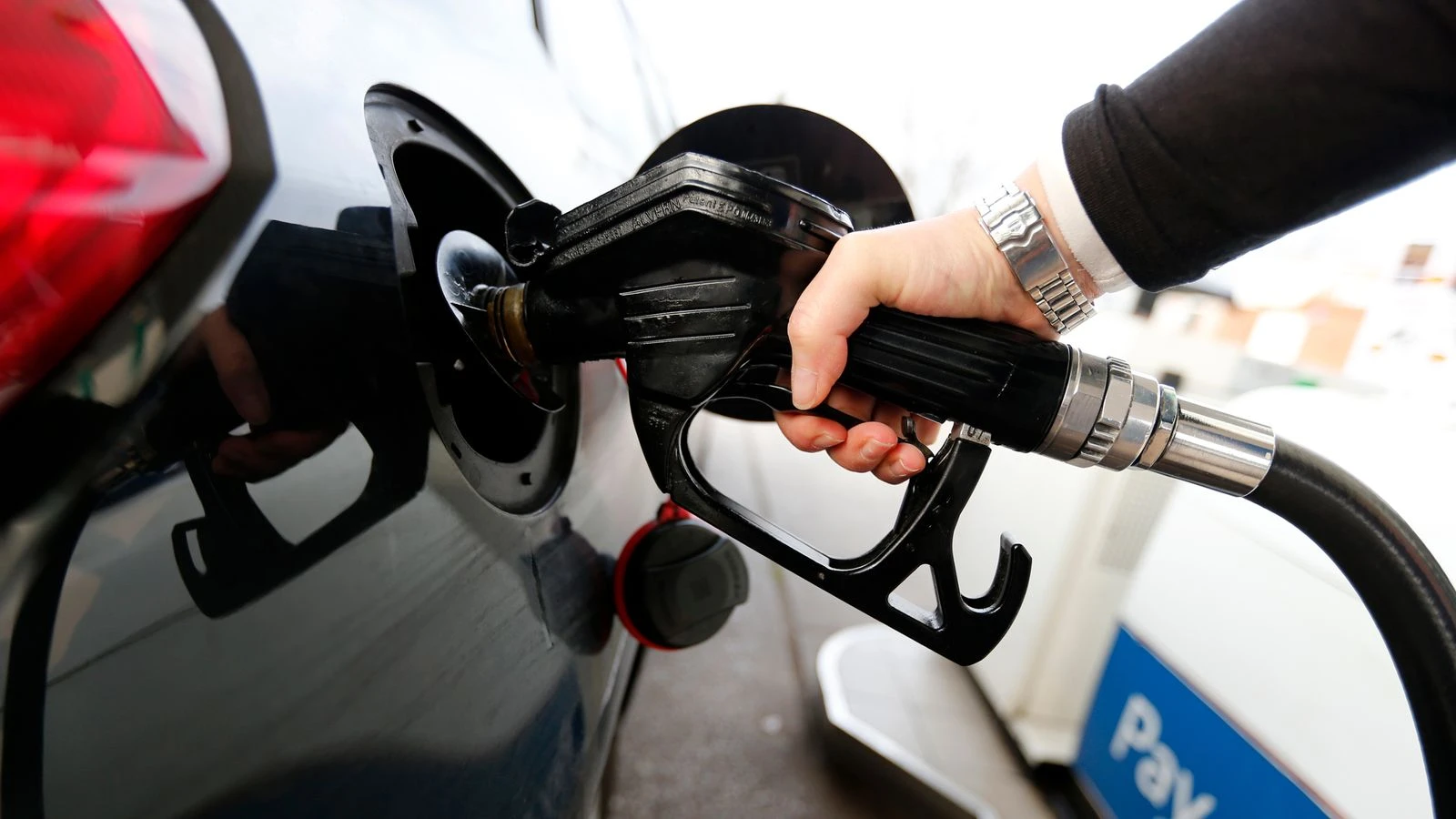 Fuel pump prices 'rising again' as oil hits two-month highs