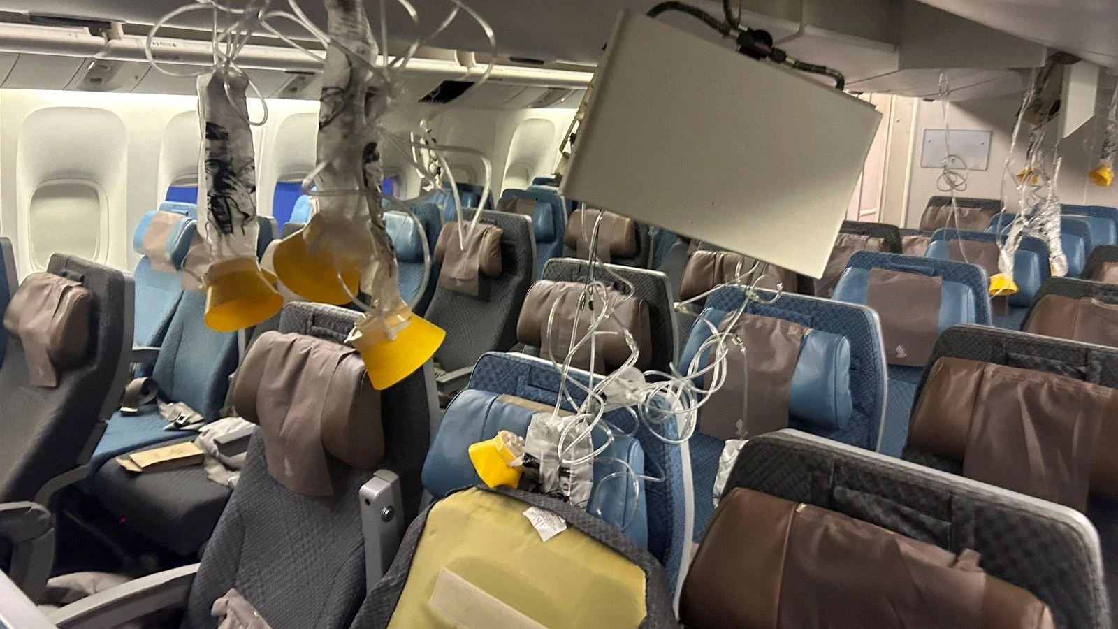 Singapore Airlines offers passengers compensation after turbulence terror flight where Briton died