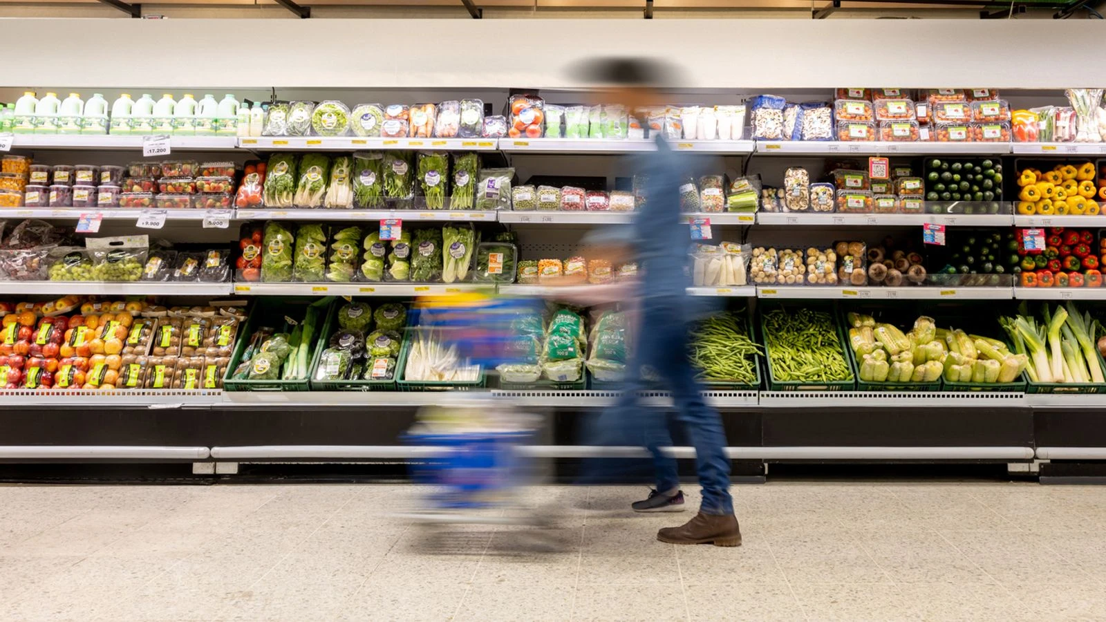 Tesco no longer cheapest traditional supermarket - and there's bad news for Aldi too