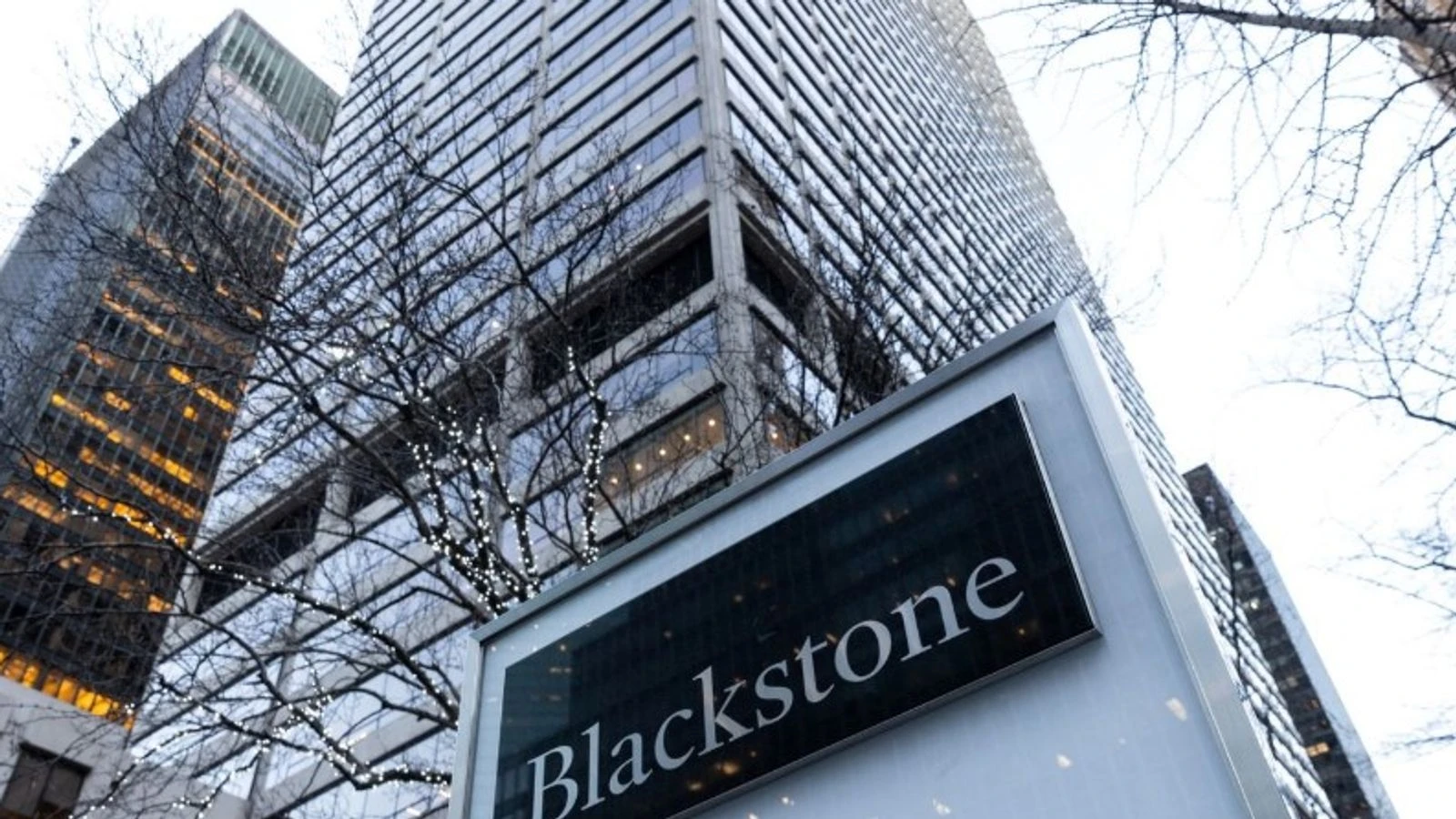Blackstone in talks about £1bn Tritax Big Box deal